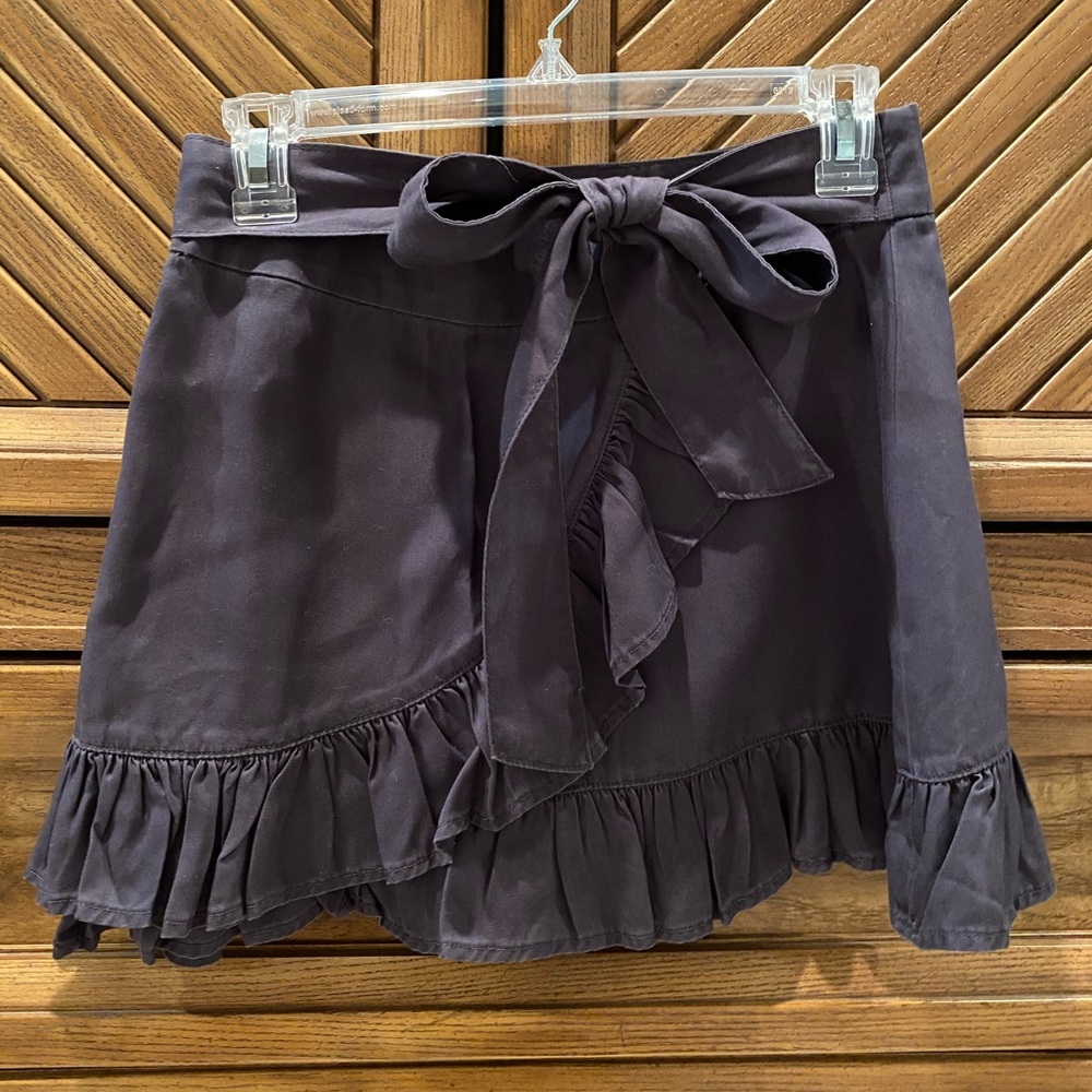 Spreadfashion x Amazon TheDrop | Ruffle wrap skirt